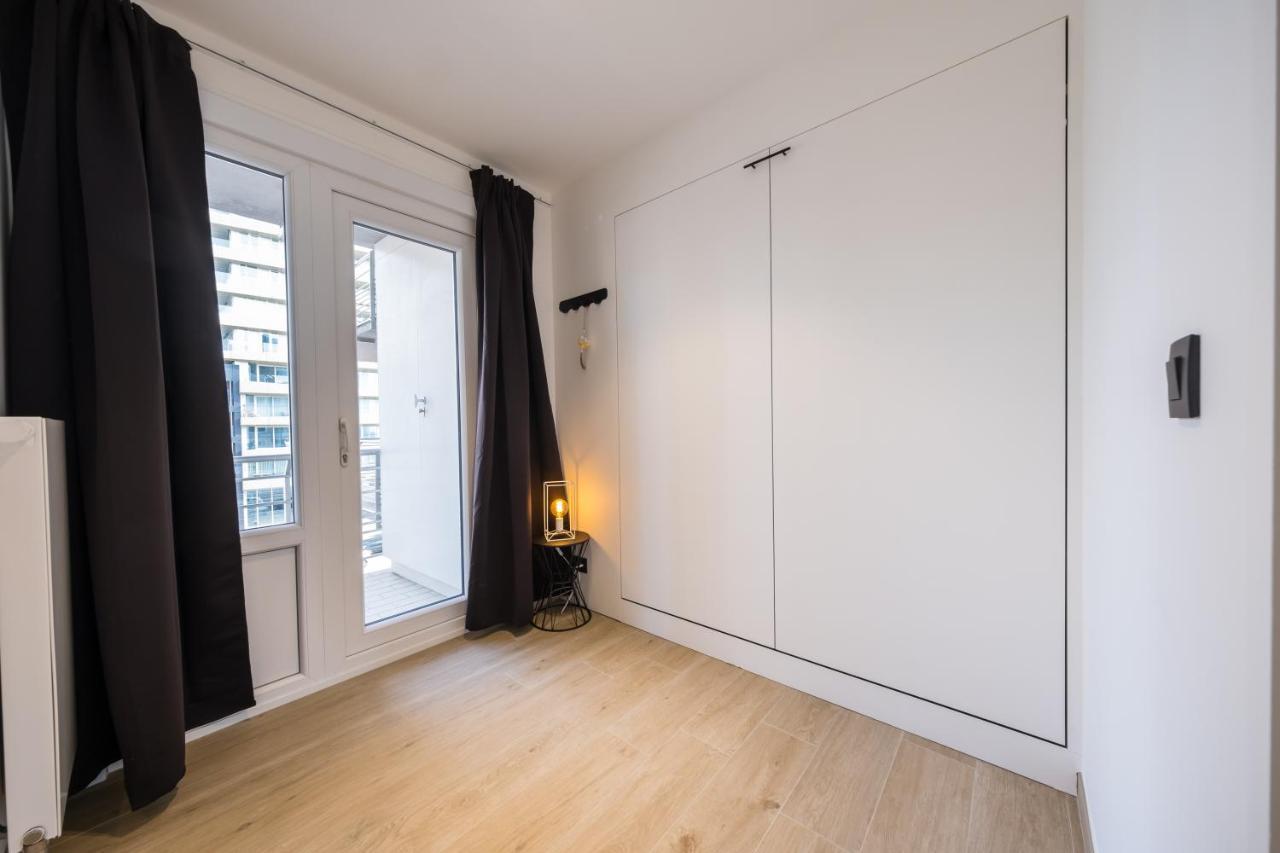 Apartment 2 Bedrooms With Magnificent Seaview And Free Parking Ostend Exterior photo